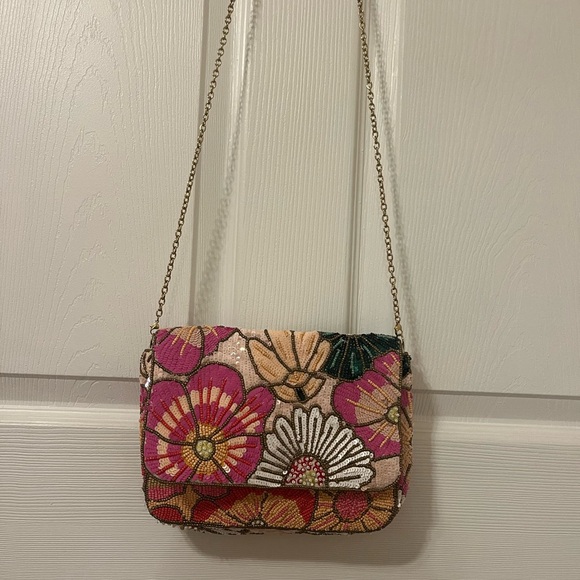 Lulus Floral Beaded purse with sequins - Picture 9 of 13